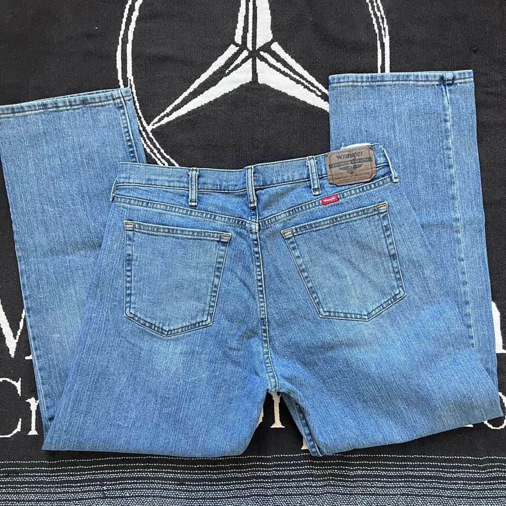 Wrangler Relaxed Fit Jeans